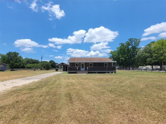 12123 Old County Rd