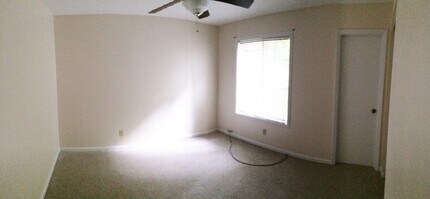 24 Gleewood Pl E in Durham, NC - Building Photo - Building Photo