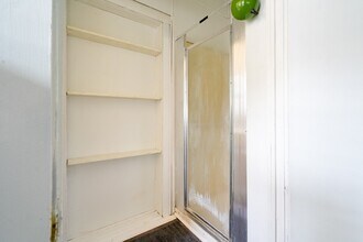 2610 College St - Cedar Falls in Cedar Falls, IA - Building Photo - Interior Photo