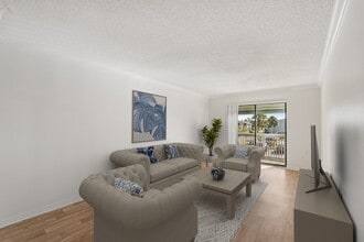 Venetian at Capri Isles in Venice, FL - Building Photo - Building Photo