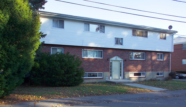 60 Lind St in Quincy, MA - Foto de edificio - Building Photo