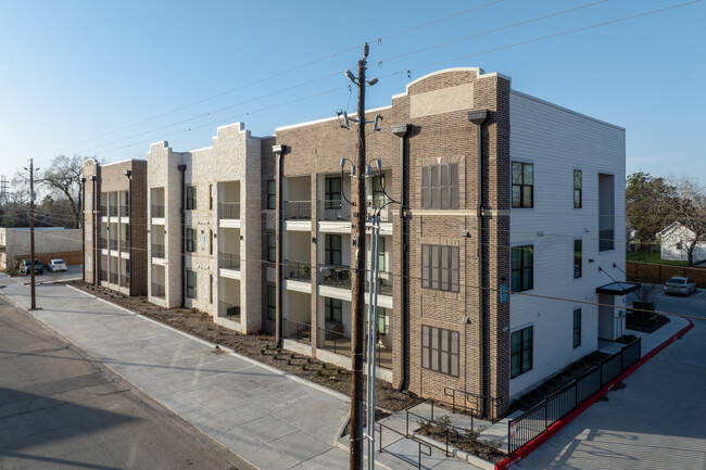 Emerson Heights in Wharton, TX - Foto de edificio - Building Photo