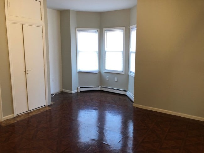 66 Marshall St, Unit 2R in Elizabeth, NJ - Building Photo - Building Photo