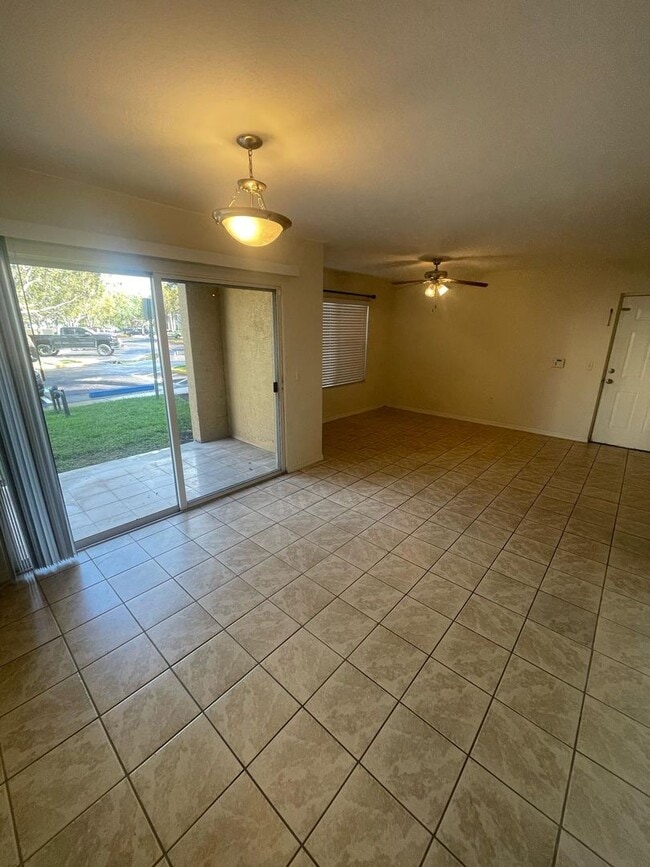 4171 San Marino Blvd in West Palm Beach, FL - Building Photo - Building Photo