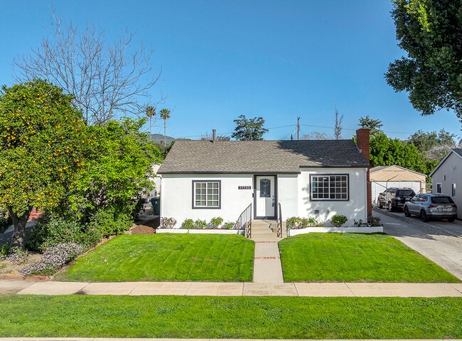 property at 17733 Los Alimos St