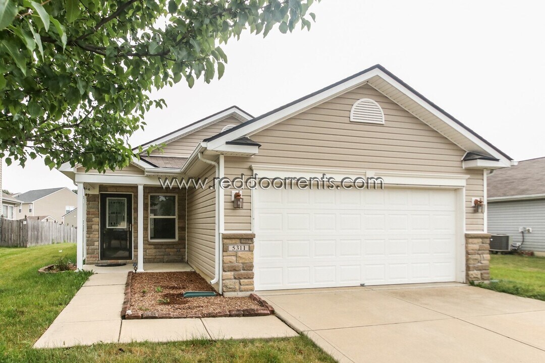 5311 Bombay Dr in Indianapolis, IN - Building Photo