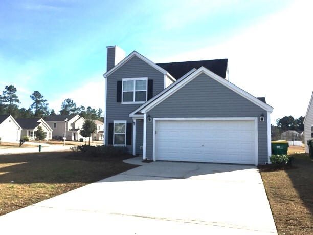 137 Rocking Horse Ln in Pooler, GA - Foto de edificio