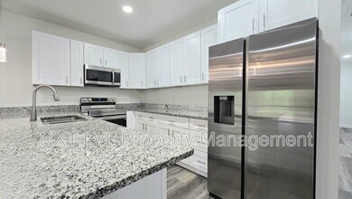 5050 Jones Dr in Lehigh Acres, FL - Building Photo - Building Photo