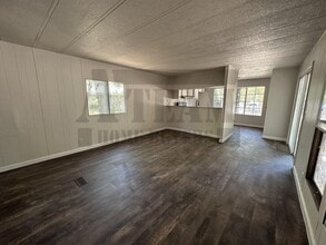 636 Lakeshore Dr in Seven Points, TX - Building Photo - Building Photo