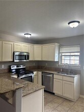 212 Copper Oaks Dr in Centerton, AR - Building Photo - Building Photo