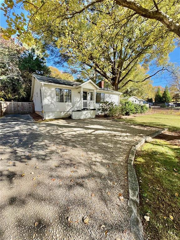 property at 635 Valley Brook Rd