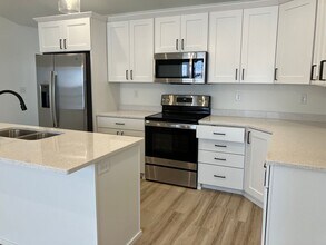 825 5th St SE in Mayville, ND - Building Photo - Building Photo