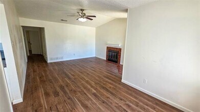 741 Woodland Ct in Kennedale, TX - Building Photo - Building Photo