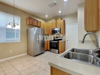 10428 Avelar Ridge Dr in Riverview, FL - Building Photo - Building Photo