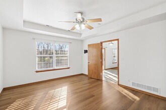 5104 Sandstone Dr in Columbia, MO - Building Photo - Building Photo