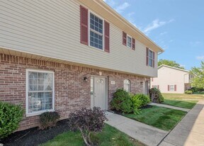 3501 S Oaklawn Cir in Bloomington, IN - Building Photo