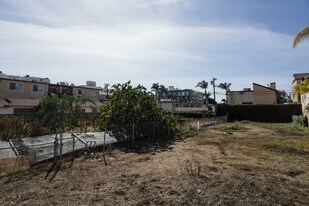 1721-1723 S Colby Ave in Los Angeles, CA - Building Photo