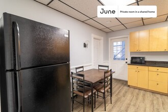 Private bedroom in 3 bed/1 bath Home in Boston, MA - Building Photo - Building Photo