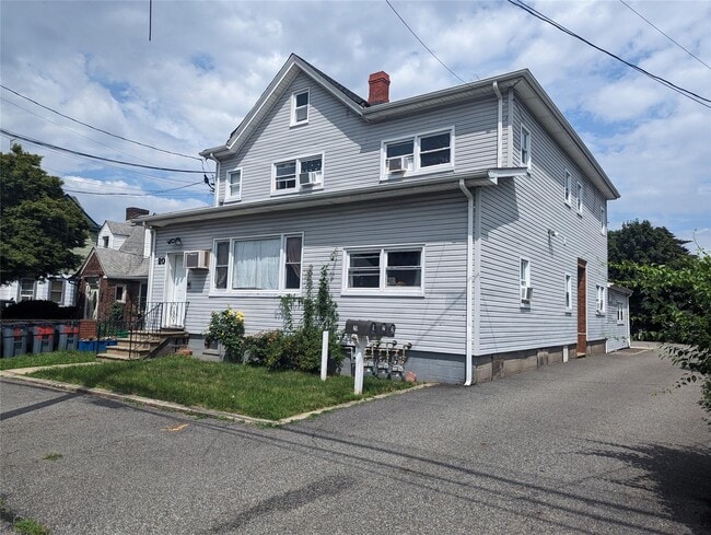 property at 20 Blauvelt Ave