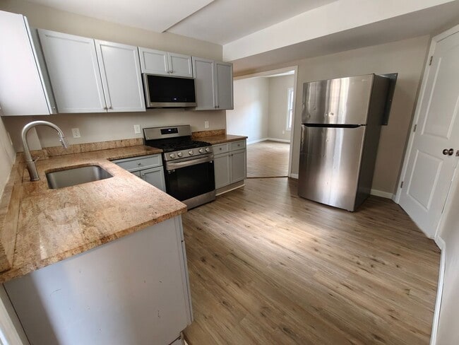15-17 Greenwich St in Springfield, MA - Building Photo - Building Photo