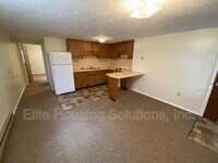 108 E Buck Ave photo'