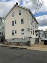 235 Tremont St in Fall River, MA - Building Photo