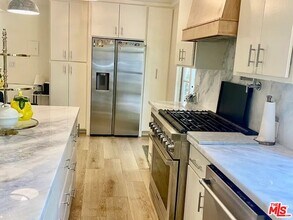 11323 Mississippi Ave in Los Angeles, CA - Building Photo - Building Photo