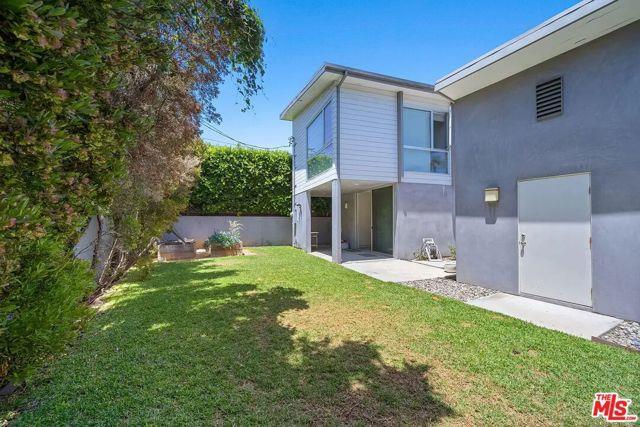 property at 547 Huntley Dr
