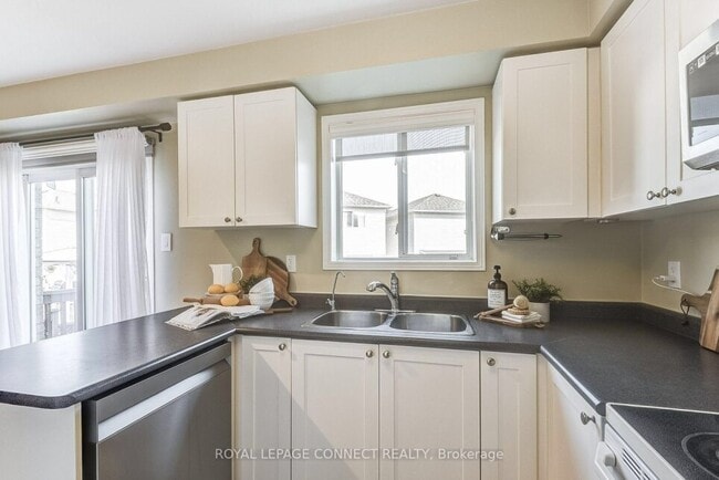 29 Andona Crescent in Toronto, ON - Building Photo - Building Photo