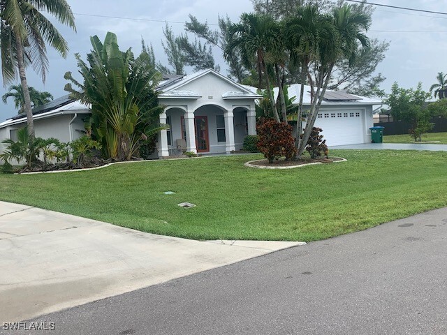 121 SE 21st St in Cape Coral, FL - Building Photo