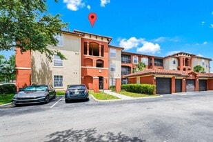 5566 Metrowest Blvd in Orlando, FL - Building Photo