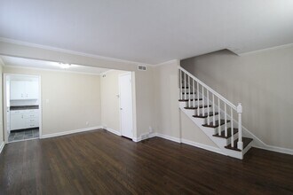 312 E 26th Ave in North Kansas City, MO - Building Photo - Building Photo