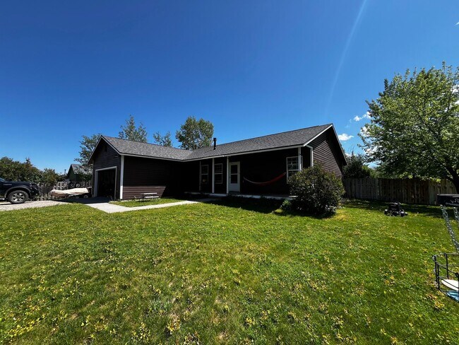 8469 Teal Trail in Victor, ID - Building Photo - Building Photo