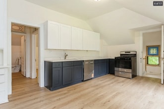 421 S 3rd St in Rockford, IL - Building Photo - Building Photo