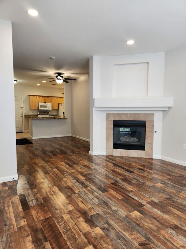 4005 S Dillon Way in Aurora, CO - Building Photo - Building Photo