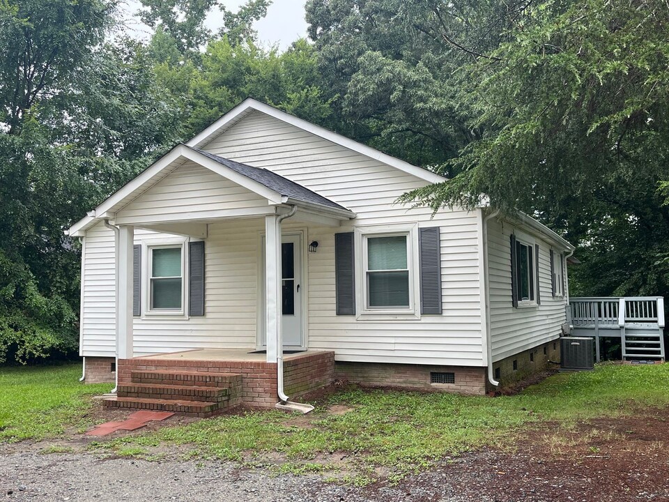 3575 Shiloh Church Rd in Davidson, NC - Building Photo