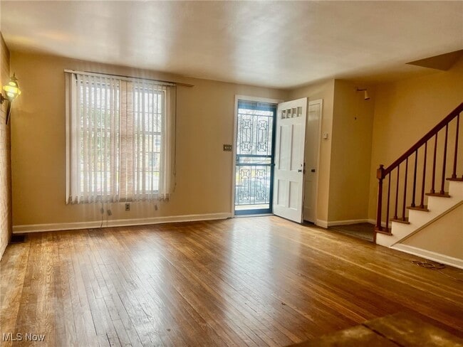 20608 Harvard Ave in Highland Hills, OH - Building Photo - Building Photo