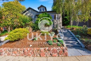 860 Portal Ave in Oakland, CA - Building Photo