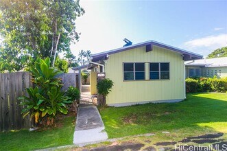 374 Ilimalia Loop in Kailua, HI - Building Photo - Building Photo