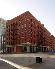 465-467 Greenwich St in New York, NY - Building Photo - Building Photo