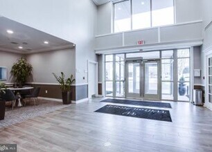 2726 Gallows Rd, Unit 110 in Vienna, VA - Foto de edificio - Building Photo