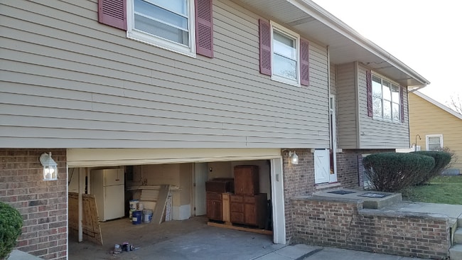 property at 201 Magnolia Dr