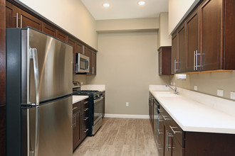 Boardwalk Luxury Apartments in Bakersfield, CA - Building Photo - Interior Photo