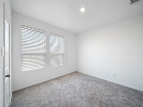 826 Ridgewood Clfs Ct in Willis, TX - Building Photo - Building Photo