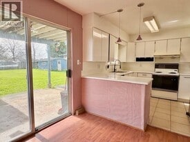 10XXX Amethyst Ave in Richmond, BC - Building Photo