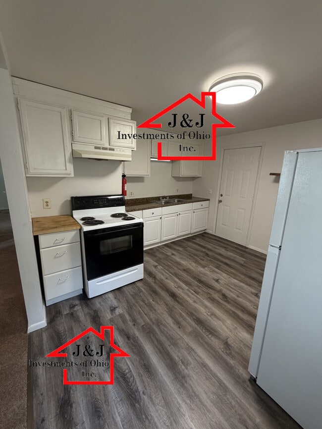 property at 2136 E Forest Dr