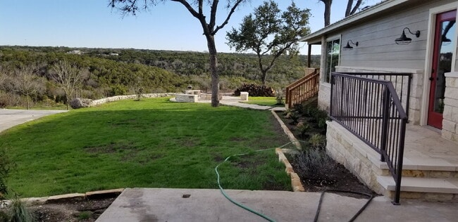 12987 Farm to Market Rd 2769 in Austin, TX - Building Photo - Building Photo