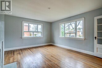 9 Thirty Eighth St in Toronto, ON - Building Photo - Building Photo