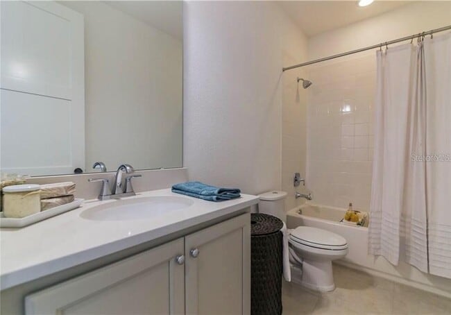 property at 8212 Nemours Pkwy