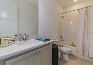 8212 Nemours Pkwy in Orlando, FL - Building Photo - Building Photo